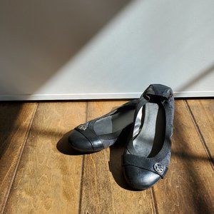 COACH-Black Ballet Flats in SIZE 8 MEDIUM